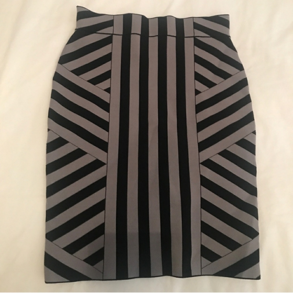 Bcbgmaxazari Midi Skirt